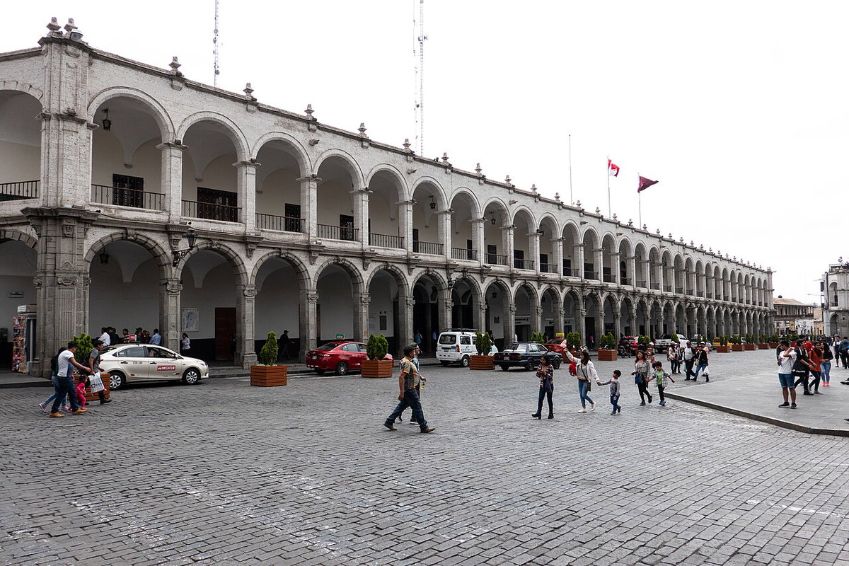 Plaza de Armas-nX-7, Arequipa, Peru, 2019