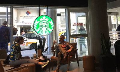 Starbucks Española, Montevideo, 2019