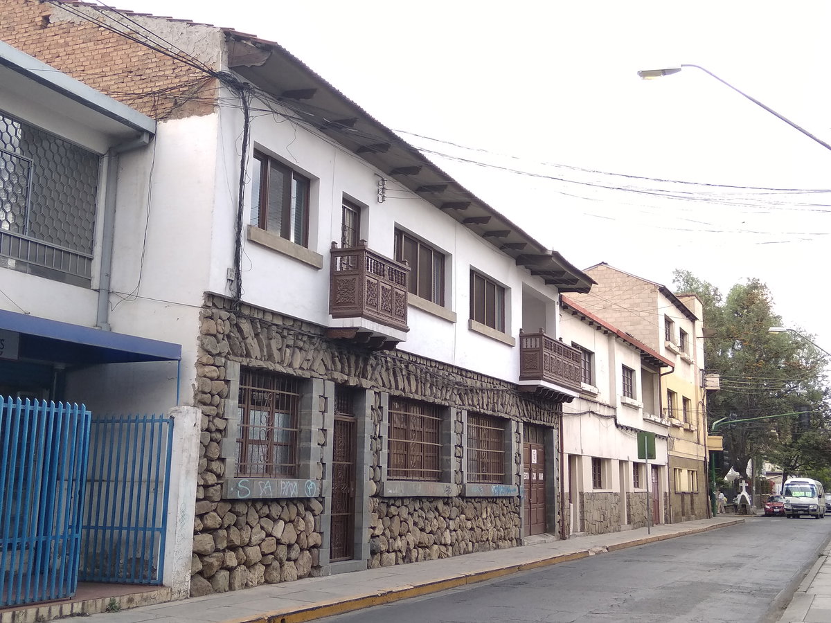 Vivienda calle Baptista y Mayor Rocha, Cochabamba, Bolivia, 2018