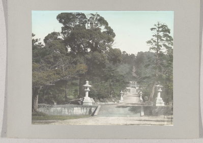 EU: Trap tussen bomen, Kyoto (1895), Kyoto, 1895