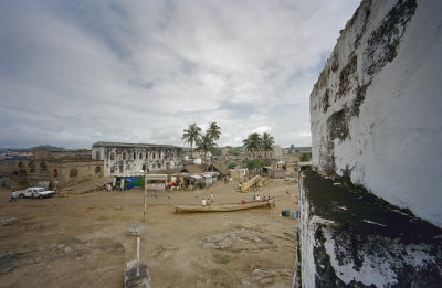 EU: Overzicht vanaf het fort, Anomabu (2002), Anomabu, 2002