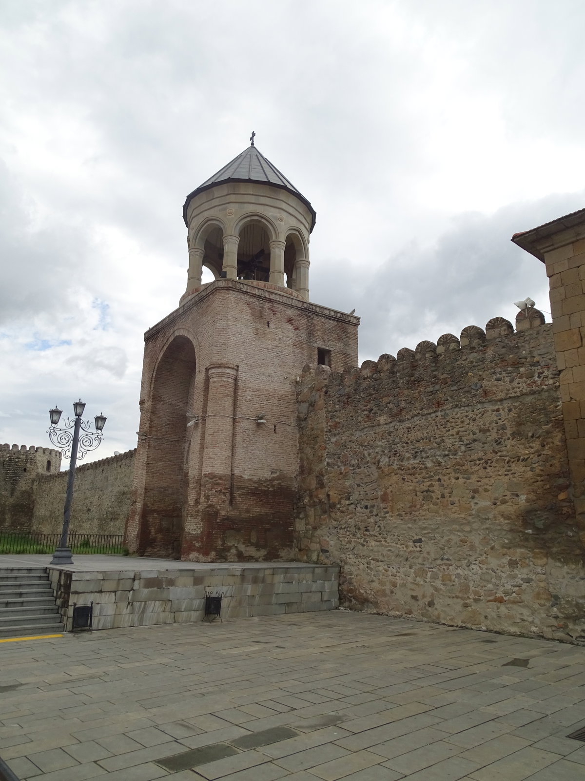 Swetizchoweli-Kathedrale, Seitenturm, Mtskheta, Georgia, 2018