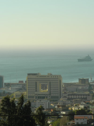 Iglesia de los Doce Apostoles y Panorámica del plan de Valparaiso, Valparaíso, 2012