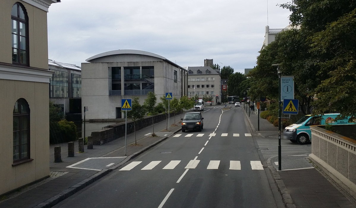 Vonarstræti - Mapillary (768316067214626) (cropped), Reykjavík, Iceland, 2017
