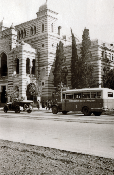 EU: Grúz Nemzeti Operaház (1935), Tbilisi, 1935