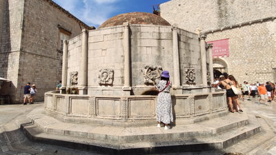 Fuente de Onofrio - Dubrovnik - 007, Dubrovnik, 2023