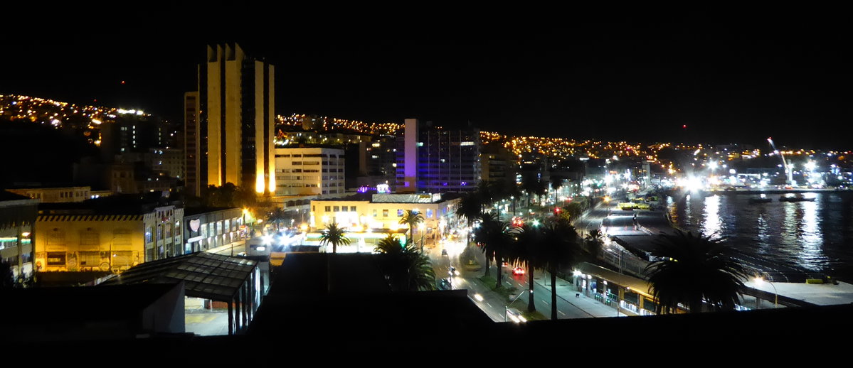 Valparaiso at night, Valparaíso, Chile, 2019