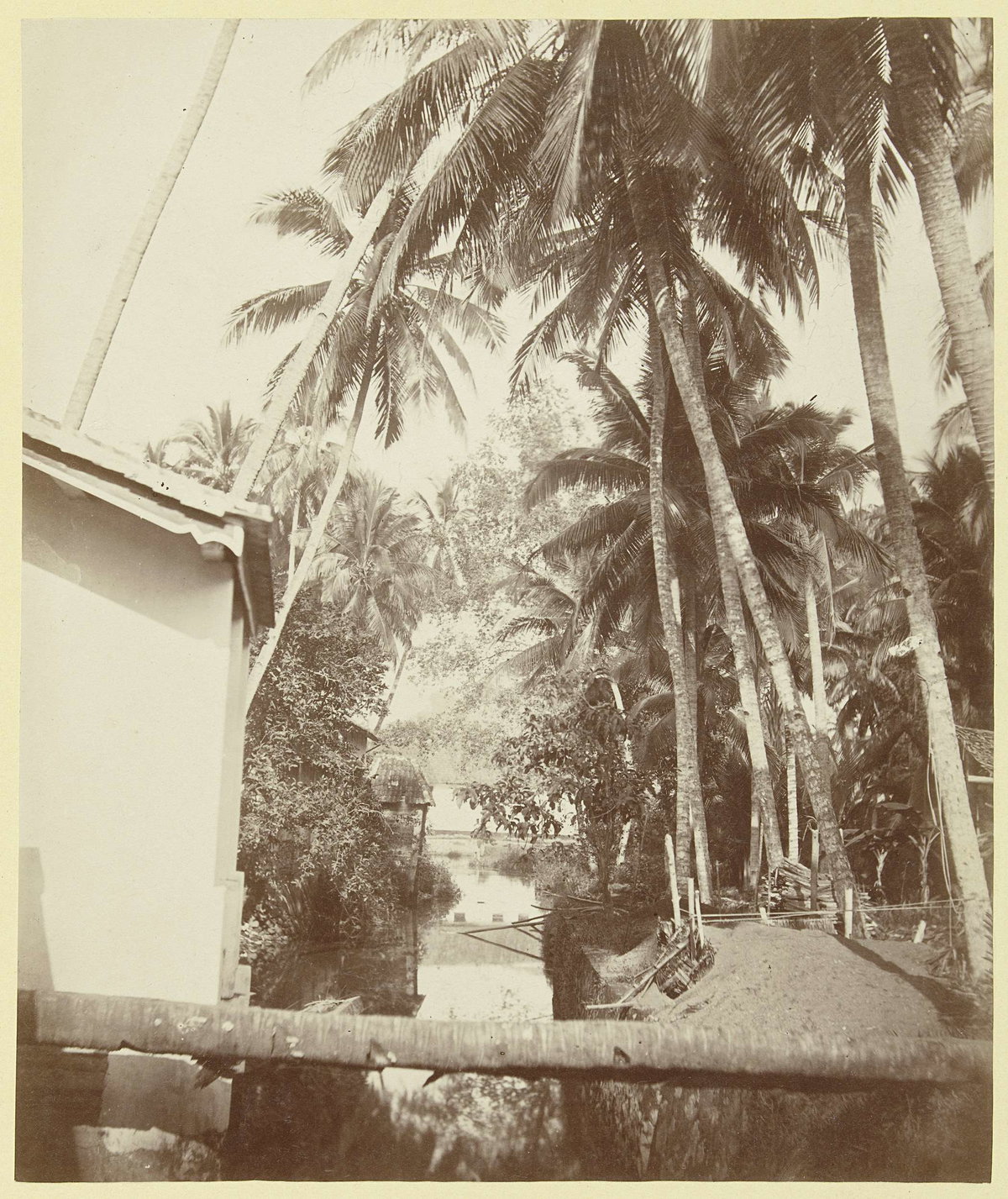 EU: Gezicht op Kali mati, Padang Sumatra (1865), Padang, Indonesia, 1865