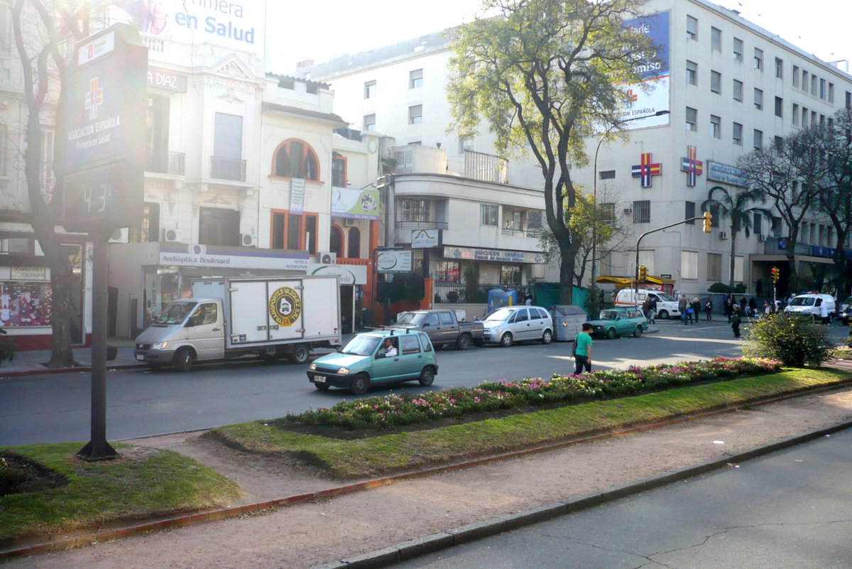 Bulevard Artigas, Montevideo, Uruguay, 2011