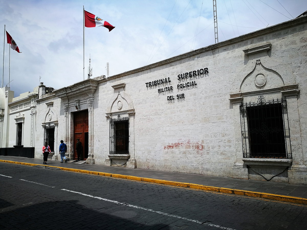 Edifici del Tribunal Superior Militar Policial del Sur d'Arequipa, Arequipa, Peru, 2017