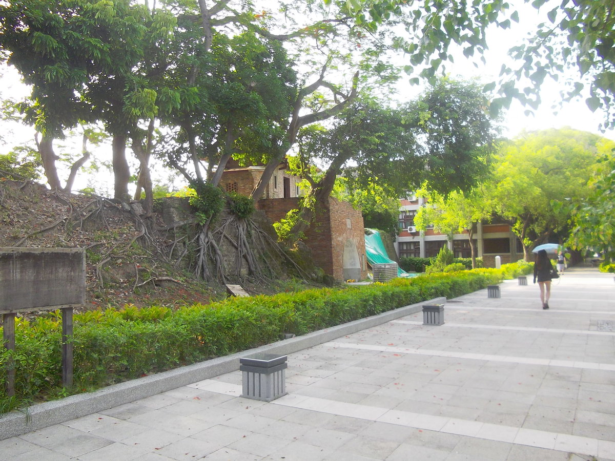 小西門與城牆殘蹟, Tainan, Taiwan, 2012