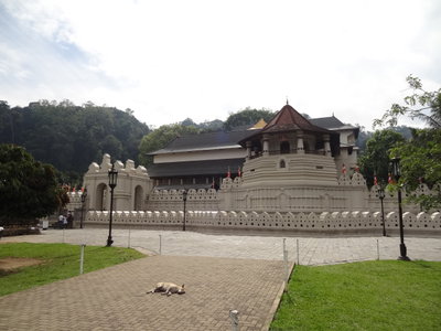 Kandy lake, Kandy — photos through time