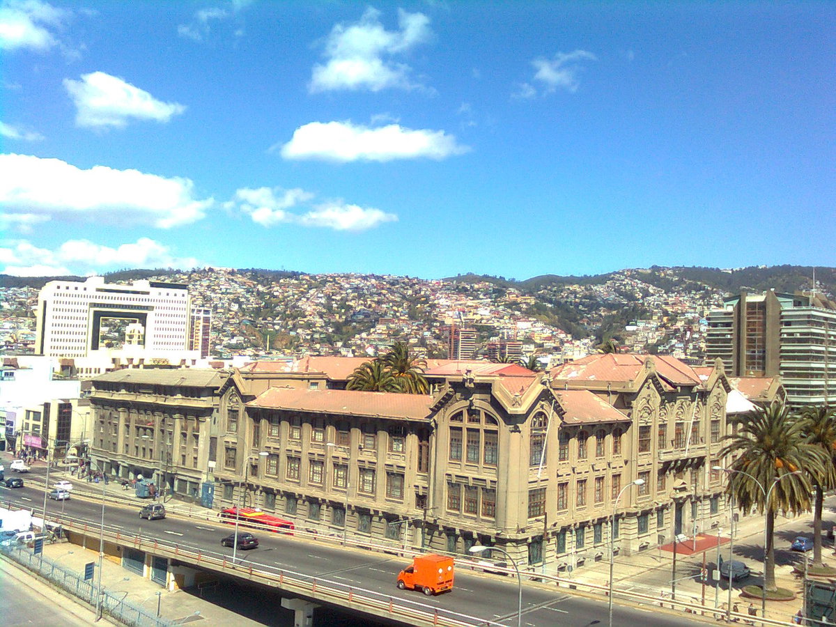 Casa central junto con el Congreso, Valparaíso, Chile, 2013