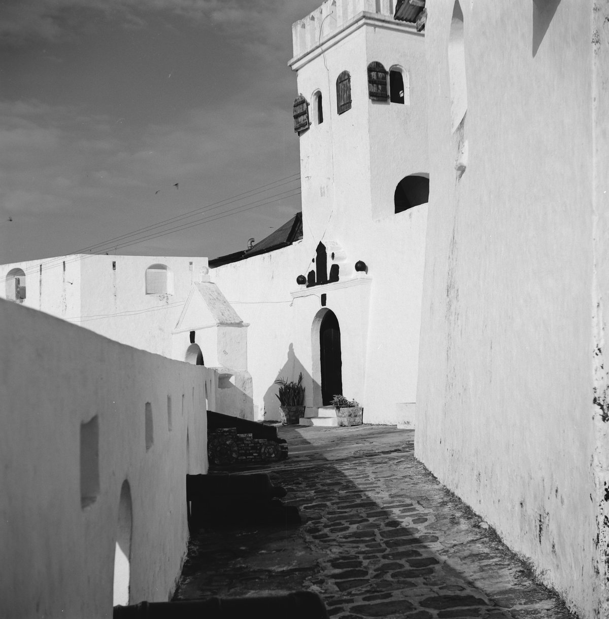 EU: Fort St. Jago, Coenraadsburch, benedenweergang (1966), Elmina, Ghana, 1966