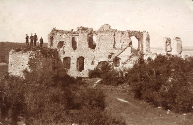 EU: Kazimierz Dolny, ul. Castle 12. Castle Ruins, Kazimierz Dolny, 1914