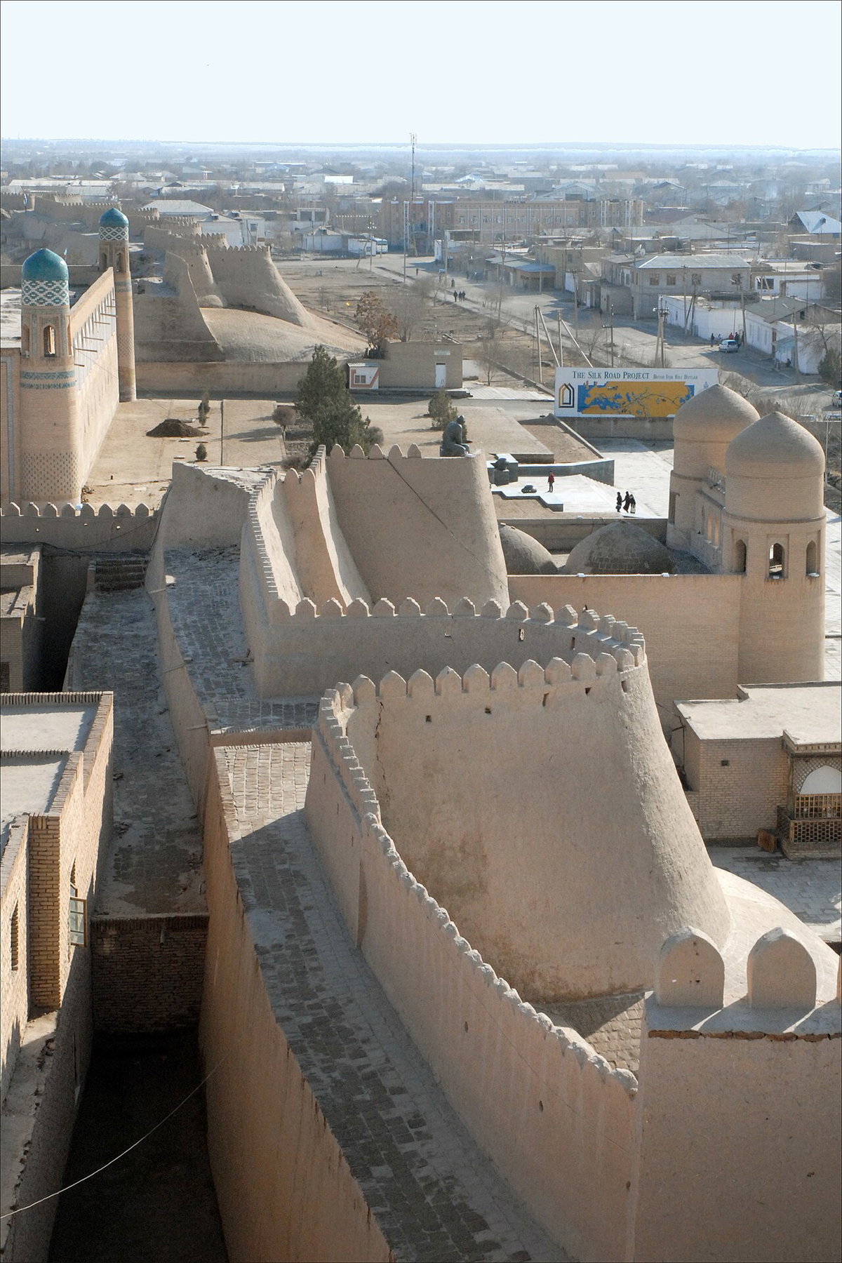 Muraille et porte ouest de Khiva (Ouzbékistan), Khiva, Uzbekistan, 2011