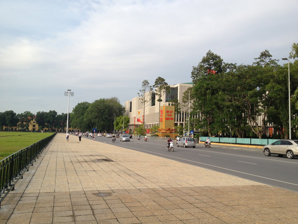 Đường Độc Lập, Hà Nội 002, Hanoi, Vietnam, 2015