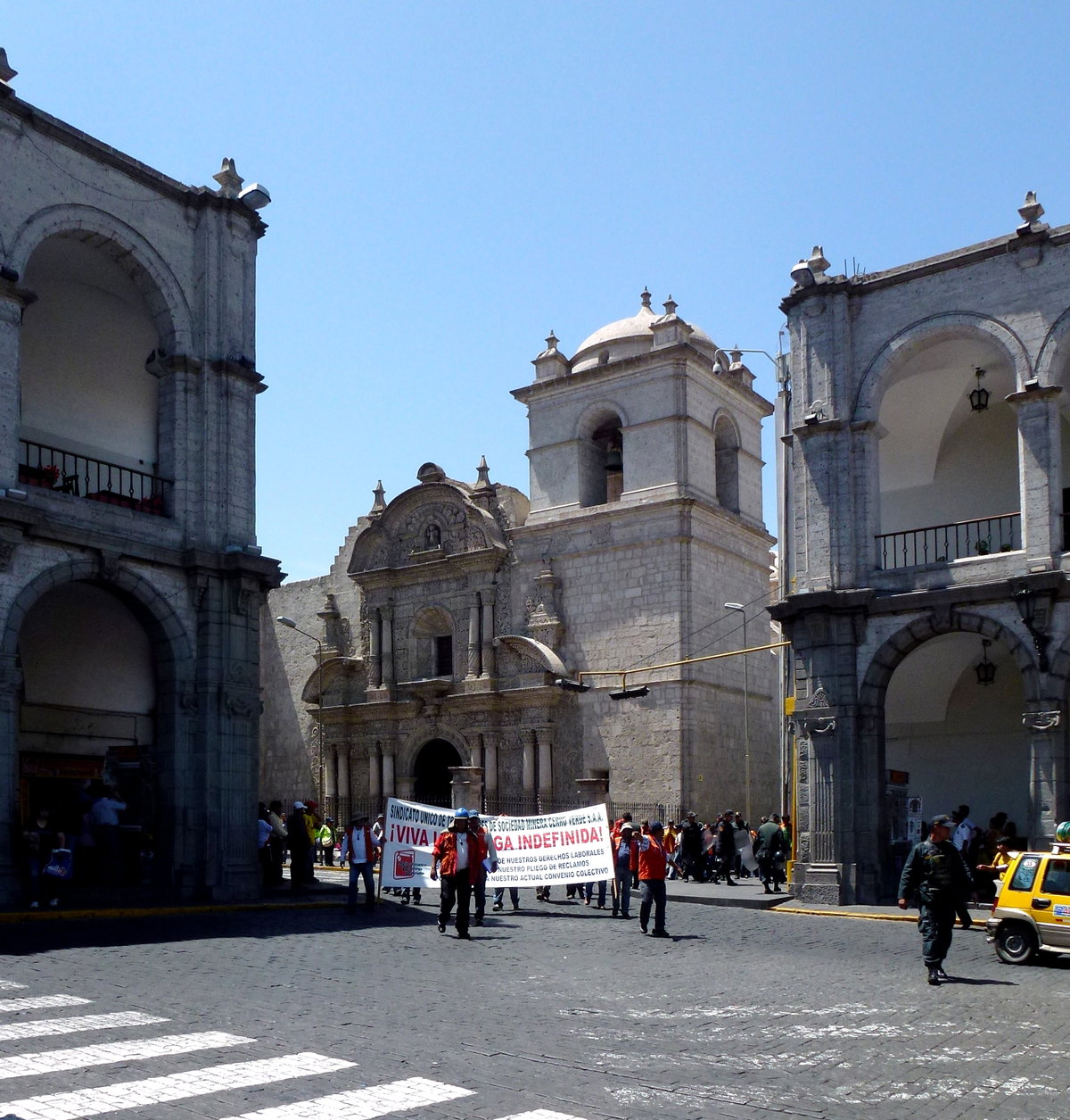 Aréquipa maniestation des travailleurs de la Mine de Cerro Verde, Arequipa, Peru, 2011