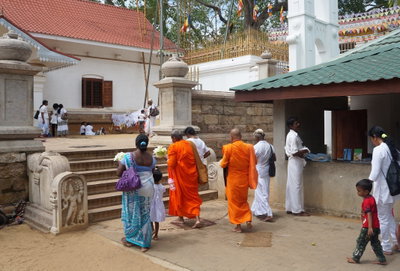 Ruwanwelisseya Dagoba, Anuradhapura, 2015