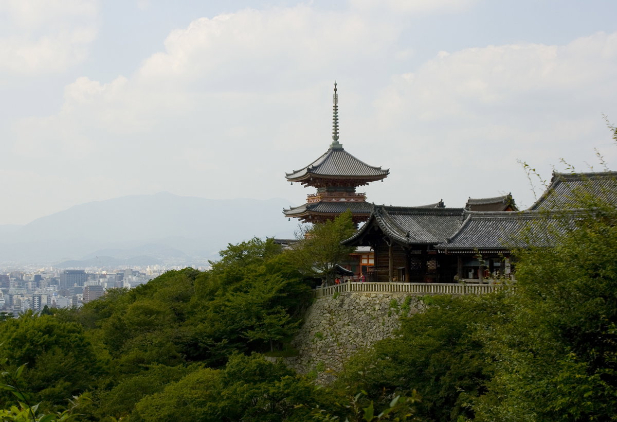 Kiyomizu-dera, a Buddhist temple in eastern Kyoto, Kyoto Prefecture; September, Kyoto, Japan, 2008