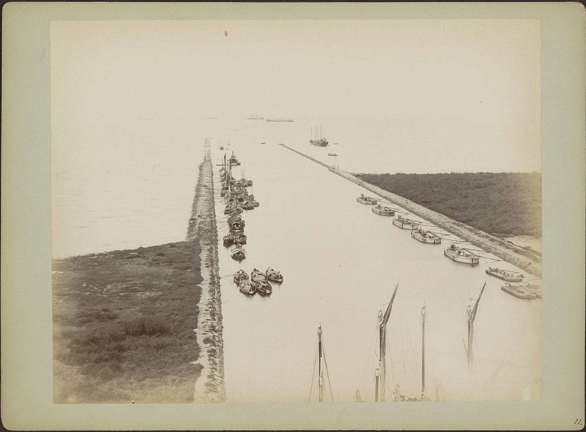 EU: Schepen in het kanaal en op de rede van Semarang (1870), Semarang, Indonesia, 1870