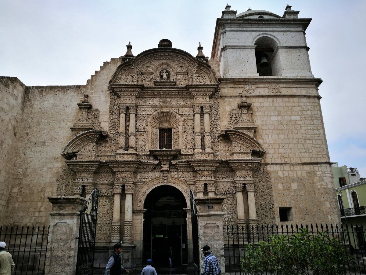 Façana de l'Església de la Companyia de Jesús d'Arequipa, Arequipa, Peru, 2017