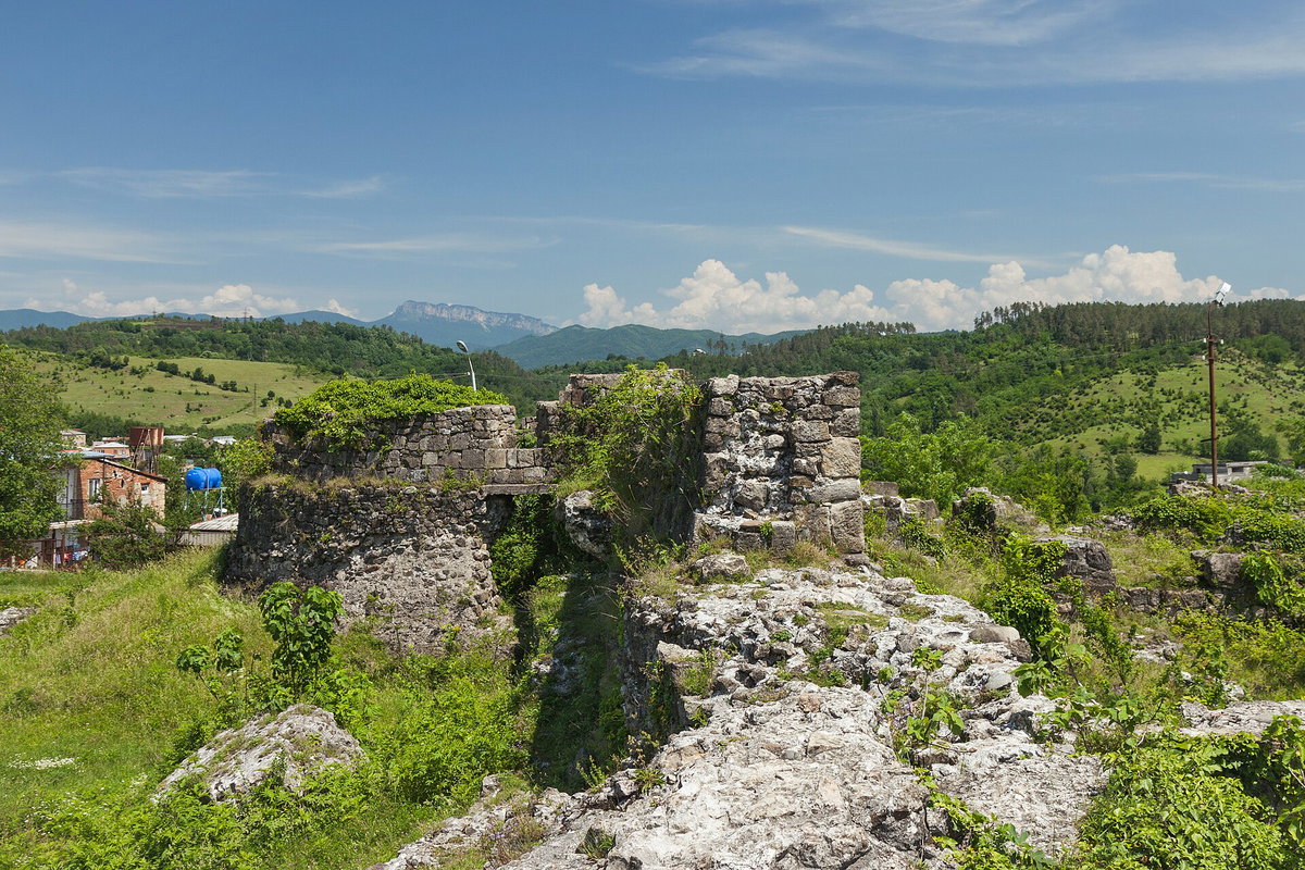 Kutaisi, Ruiny Twierdzy Ukimerioni, Kutaisi, Georgia, 2014