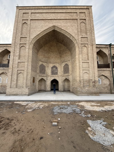 Abulqosim madrasasi 43, Tashkent, 2024