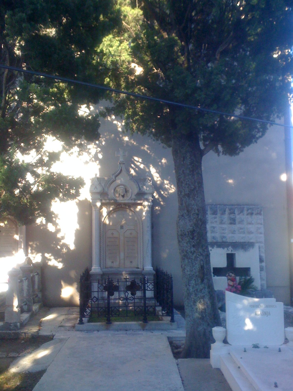 Pravoslavno groblje, Boninovo, Dubrovnik, Croatia, 2012