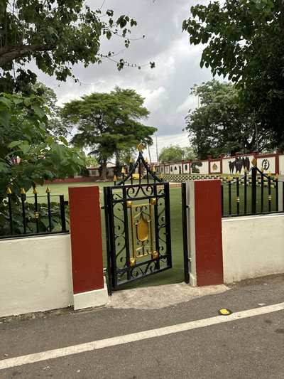 Entrance to Manhyia terrain, Kumasi, 2025