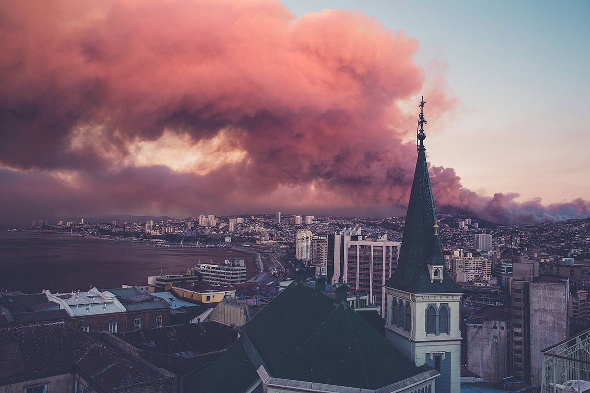 Valparaíso, Chile (Unsplash ECSRwMxdbko), Valparaíso, Chile, 2015