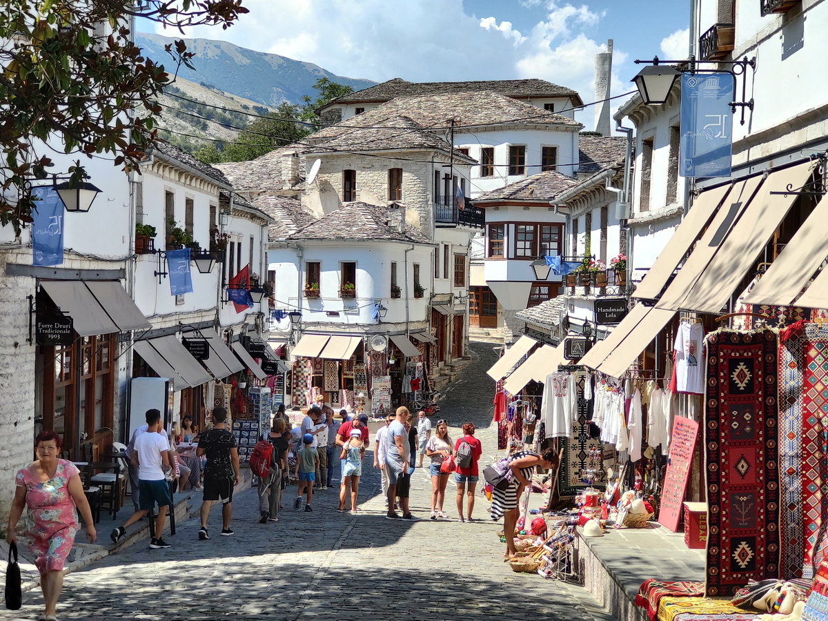 Гірокастра старе місто, Gjirokastër, Albania, 2020