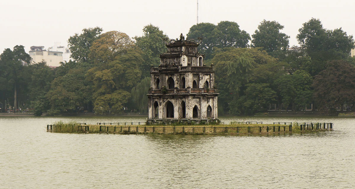 Hanoi - Hoan Kiem See - Schildkrötenturm, Hanoi, Vietnam, 2011
