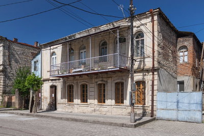Kutaisi, Stary dom, ulica Newport, Kutaisi, 2014