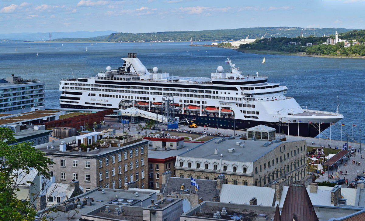MS Veendam in Quebec City, Quebec City, Canada, 2017