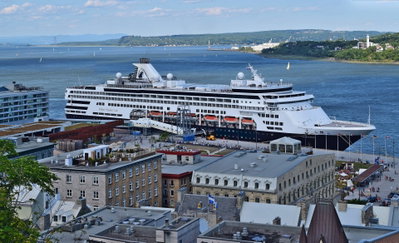 MS Veendam in Quebec City, Quebec City, 2017