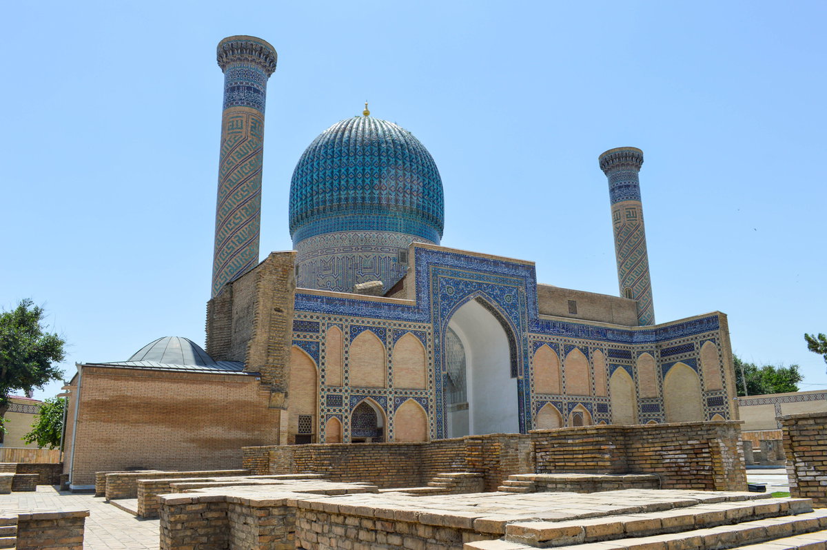 Mausoleum Courtyard, Samarkand, Uzbekistan, 2015