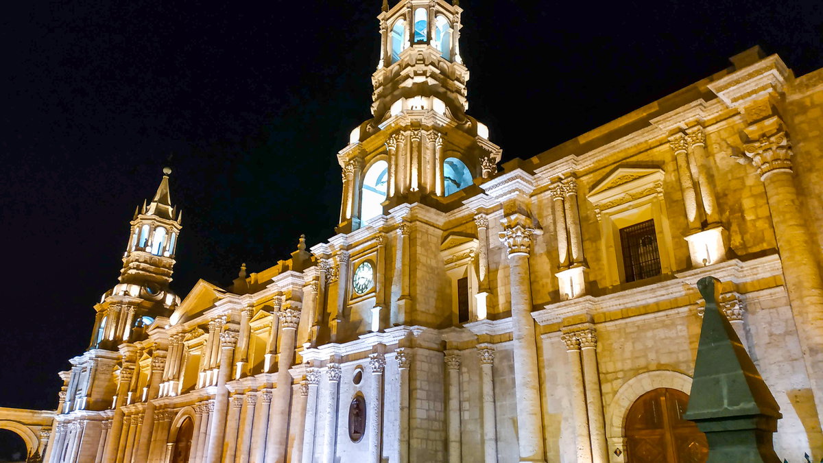 Catedral de Arequipa de noche, Arequipa, Peru, 2018