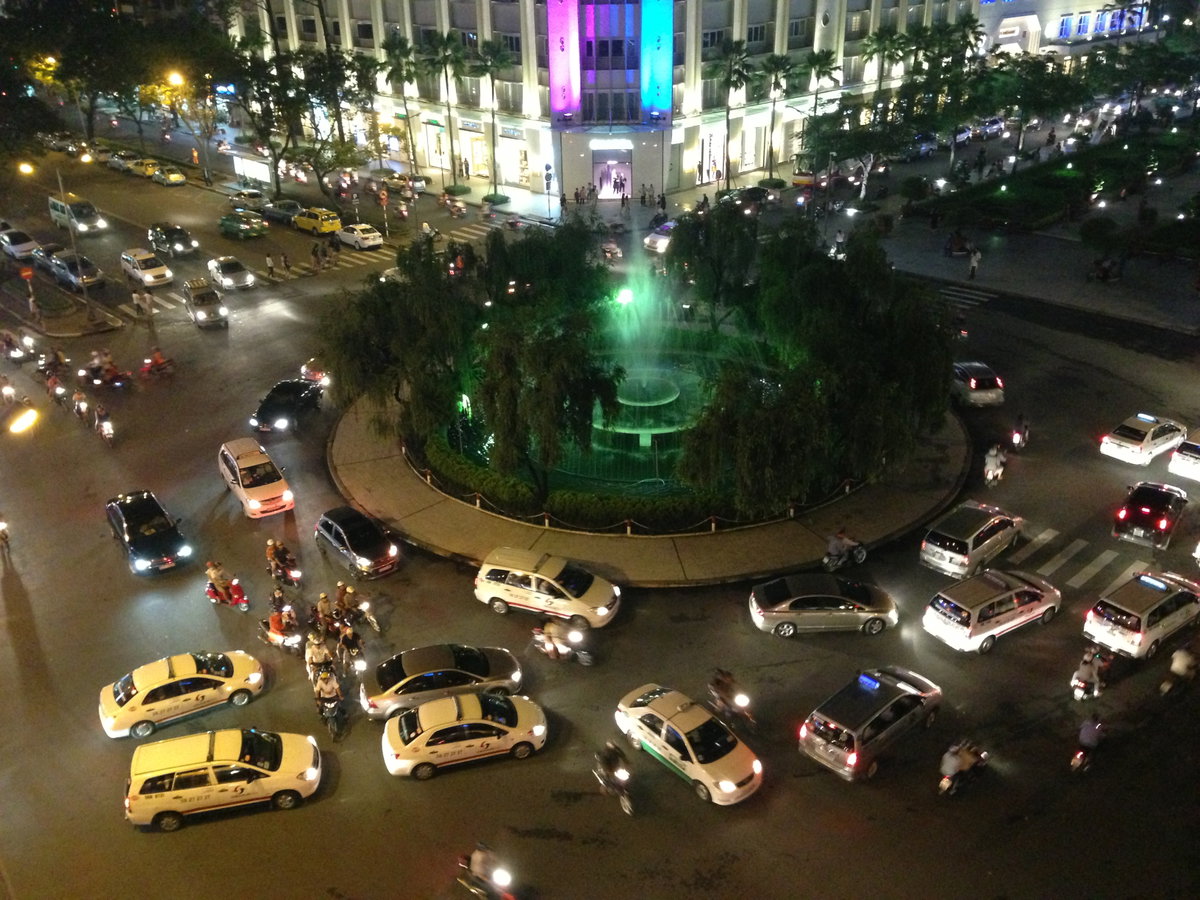 Nguyễn Huệ roundabout, Ho Chi Minh City, Vietnam, Ho Chi Minh City, Vietnam, 2012