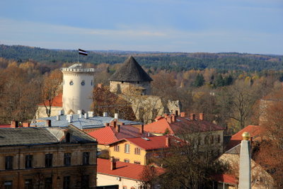 Skats no Vidzemes koncertzāle Cēsis jumta - Guntars Mednis, Cēsis, 2013