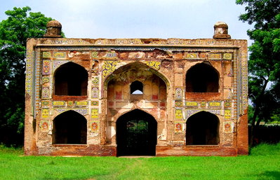 Entrance (Gateway) of Ali Mardan Khan's tomb, Lahore, 2017
