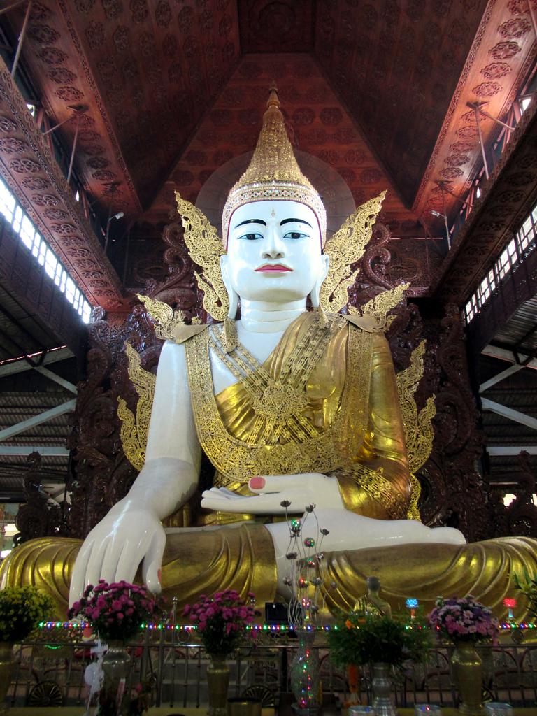 Sitting Buddha, Yangon, Myanmar, 2018