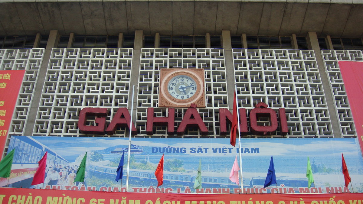 Ga Ha Noi 02, Hanoi, Vietnam, 2010