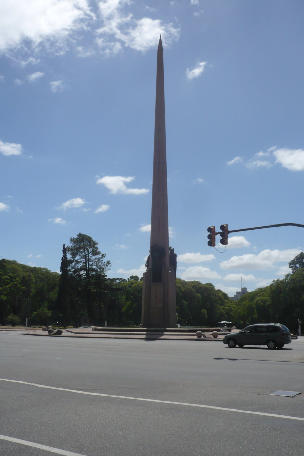 Obelisco foto, Montevideo, Uruguay, 2011