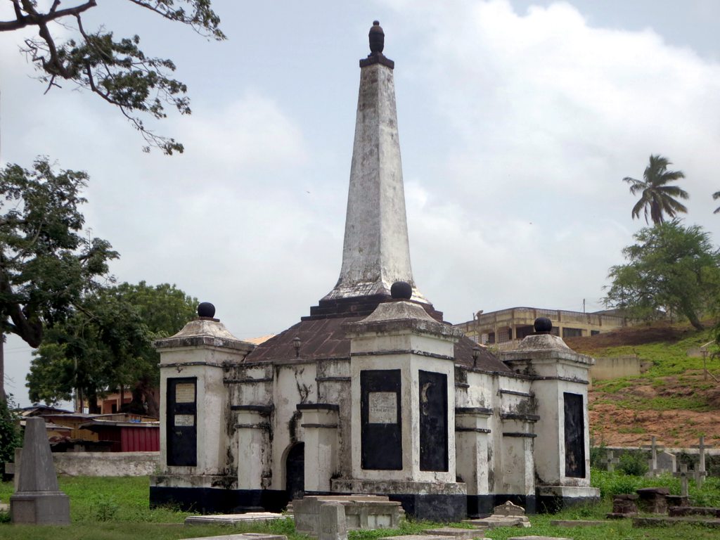 Old Dutch Cemetery, Elmina, Ghana, 2015