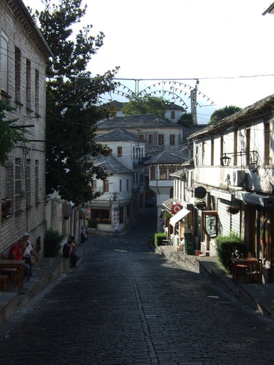 Gjirokastra - Gasse, Gjirokastër, 2011