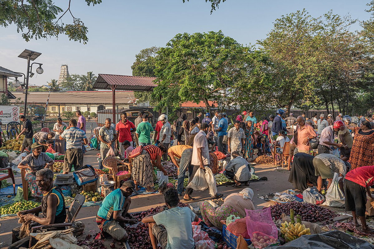 SL Colombo street market, Colombo, Sri Lanka, 2020