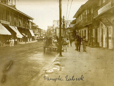 EU: Panama-Stadt. Straßenszene einer Geschäftsstraße mit Einheimischen und Pferdefuhrwerken (1915), Panama City, 1915