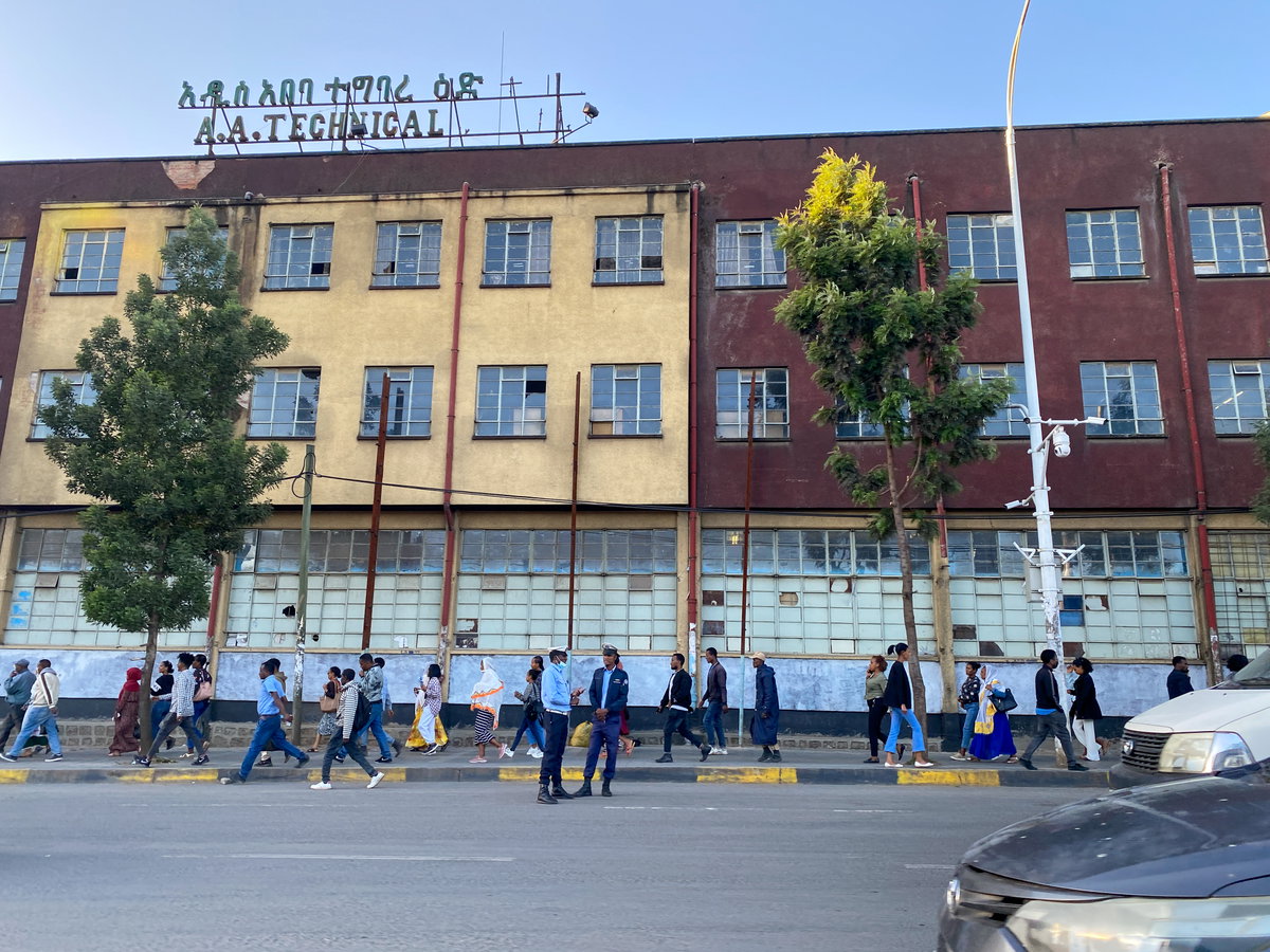 Calles de Adís Abeba - 2022 - 31, Addis Ababa, Ethiopia, 2022