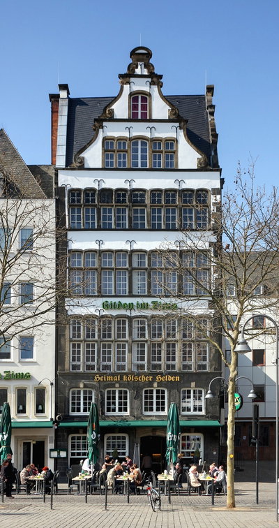 Gilden im Zims Heumarkt 77 Köln (2373-75), Cologne, 2011
